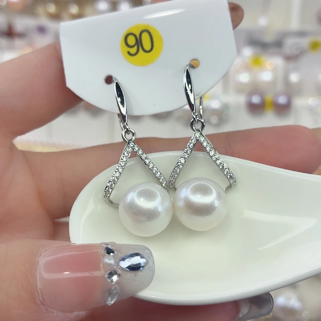 淡水珍珠耳饰未镶嵌