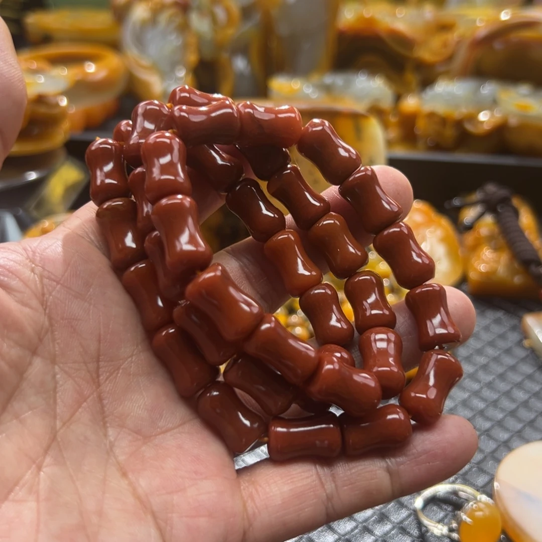石英质玉未镶嵌颈饰