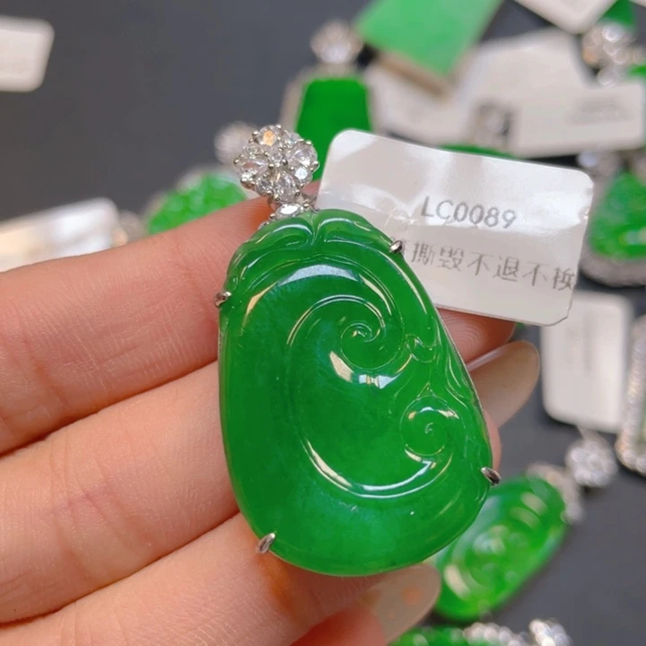 【闪购商品】翡翠银S925镶嵌颈饰翡翠