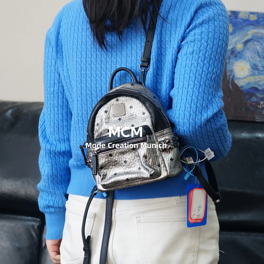 95新 MCM 银色双肩包/BB11620028/0028