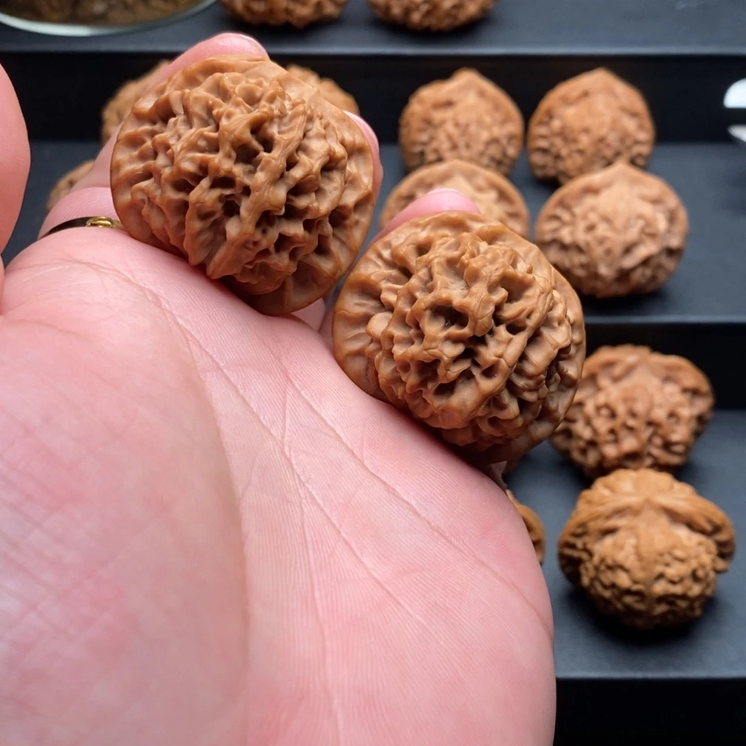 文玩核桃吊坠40秦闷货头