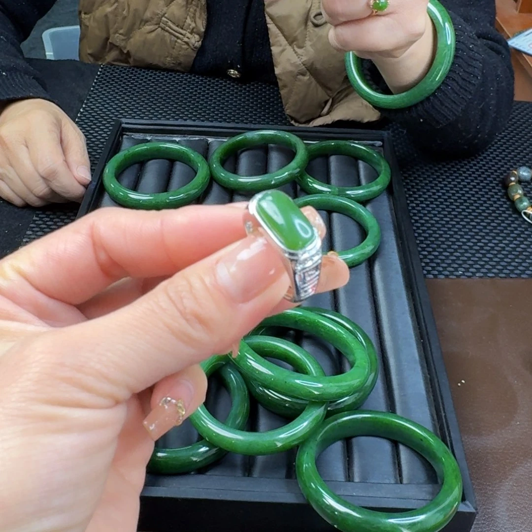 和田玉（碧玉）戒指合金