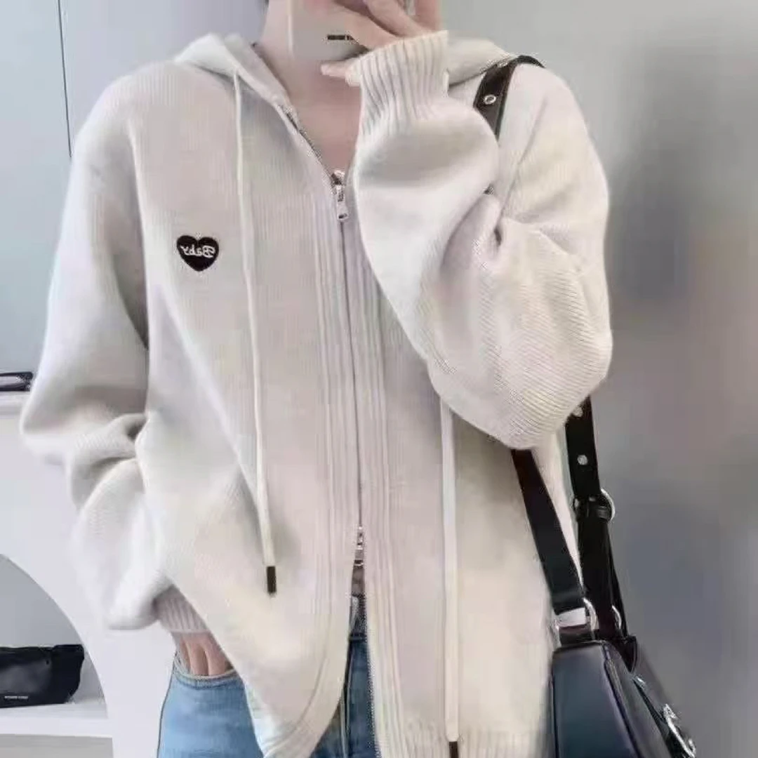 休闲风刺绣宽松拼接连帽毛针织衫开衫休闲毛衣女装桃心刺绣