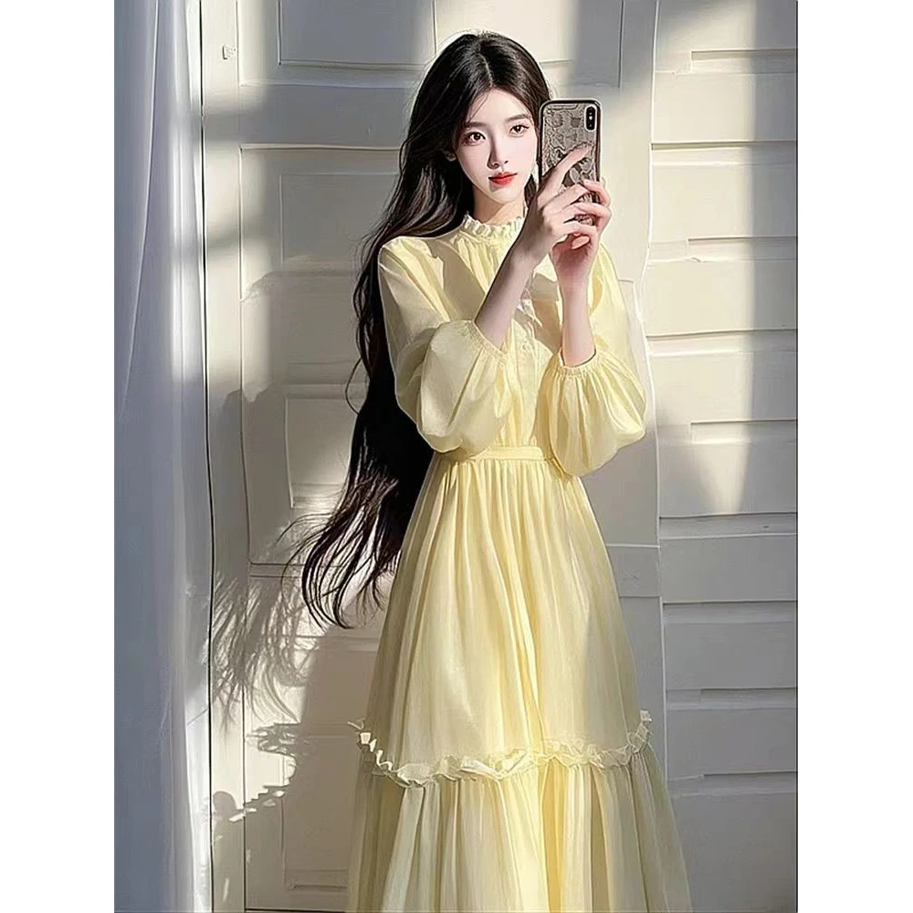 2025年春季法式气质名媛高端女神范高级感漂亮独特黄色收腰连衣裙
