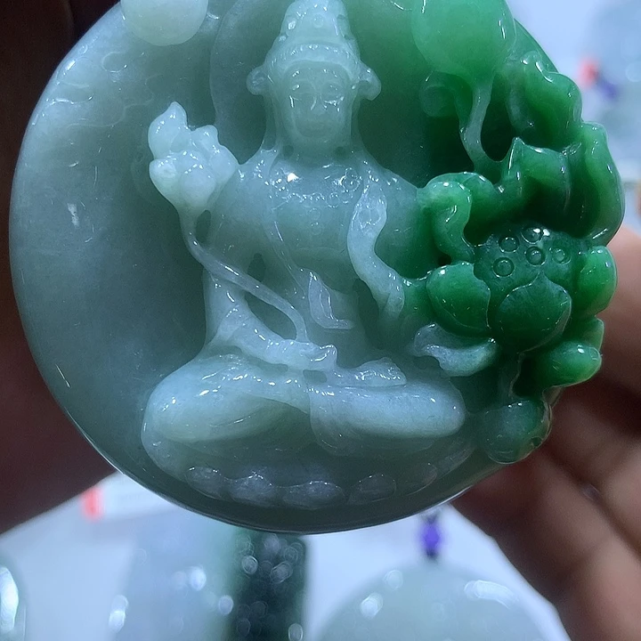 翡翠未镶嵌颈饰天然翡翠A货吊坠