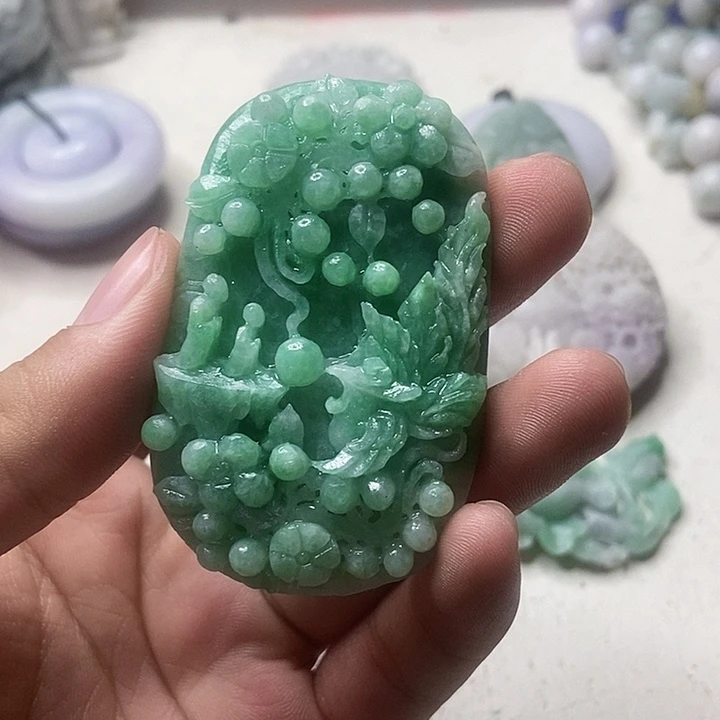 定制翡翠未镶嵌天然翡翠