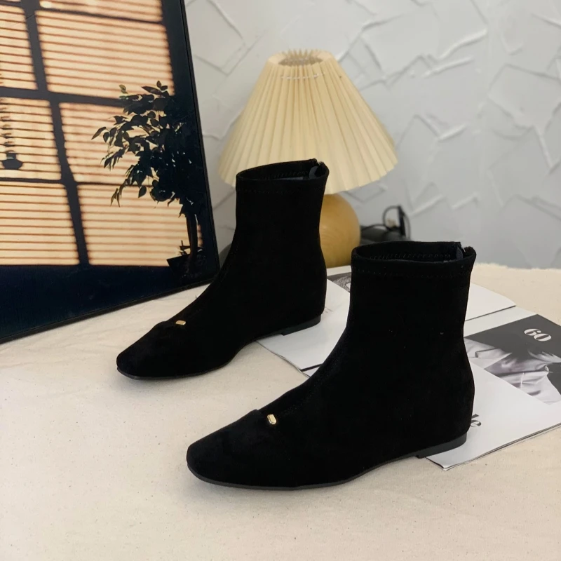 绒面网红瘦瘦靴女2025秋季新款内增高短靴后拉链时装靴简约马丁靴