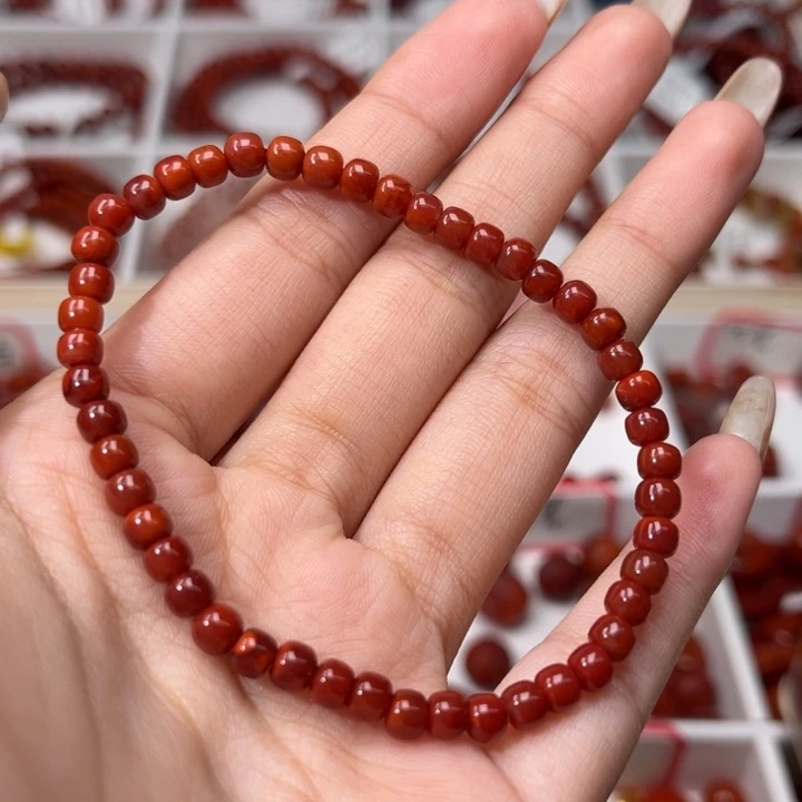 南红玛瑙未镶嵌手链牛血红老型4.5+mm