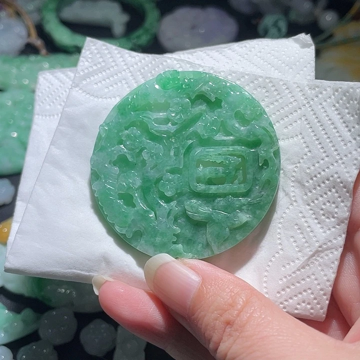 颈饰未镶嵌翡翠天