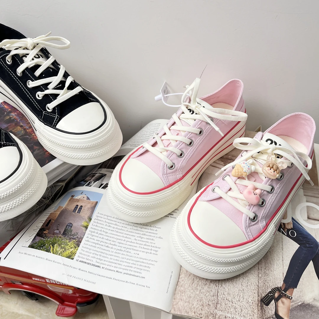 路珈小镇2025夏季学生厚底帆布鞋休闲透气一脚蹬懒人板鞋百搭女鞋