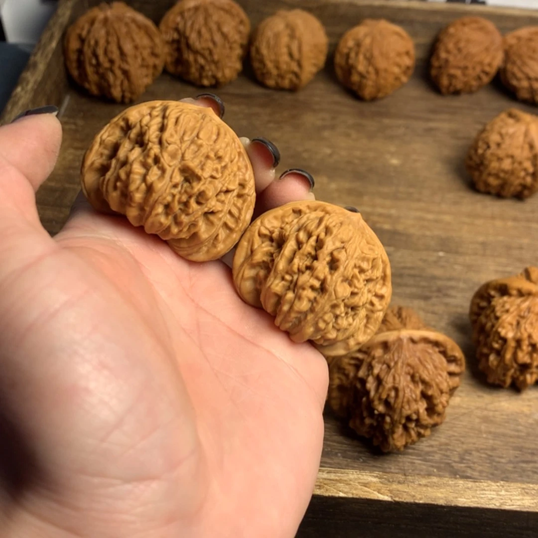 【闪购商品】文玩核桃吊坠振****！悍高