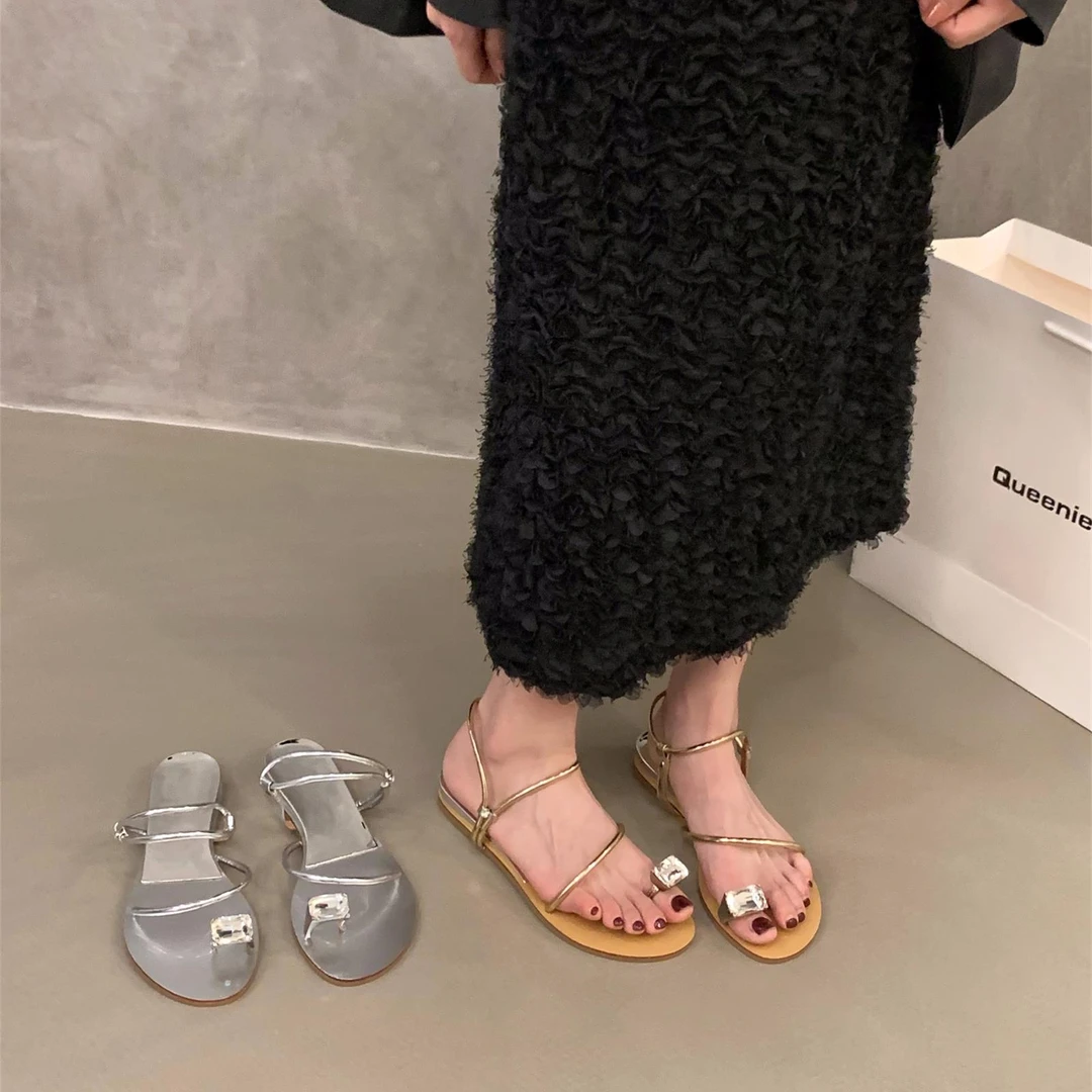 新款夏季气质仙女鞋罗马款水钻凉鞋平跟PU材质尖头低帮时尚潮流鞋