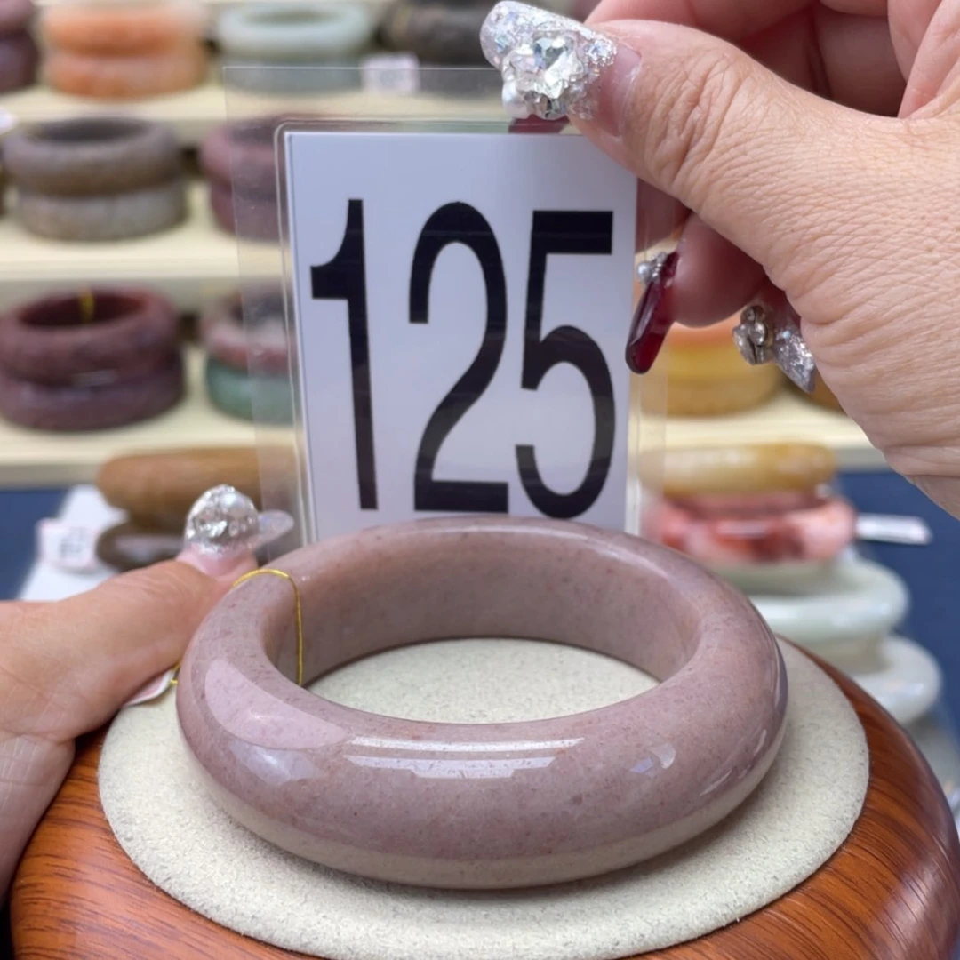 【闪购商品】石英质玉手镯未镶嵌