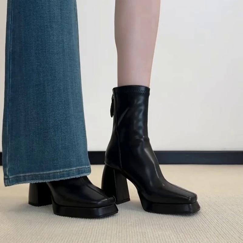 法式短靴女2025年新款防水台后拉链粗跟增高显瘦女小个子瘦瘦靴