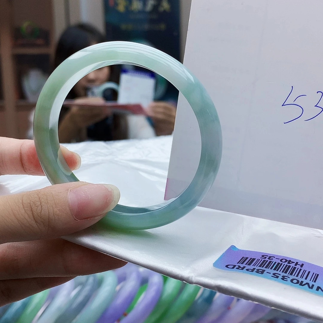 翡翠手镯未镶嵌f