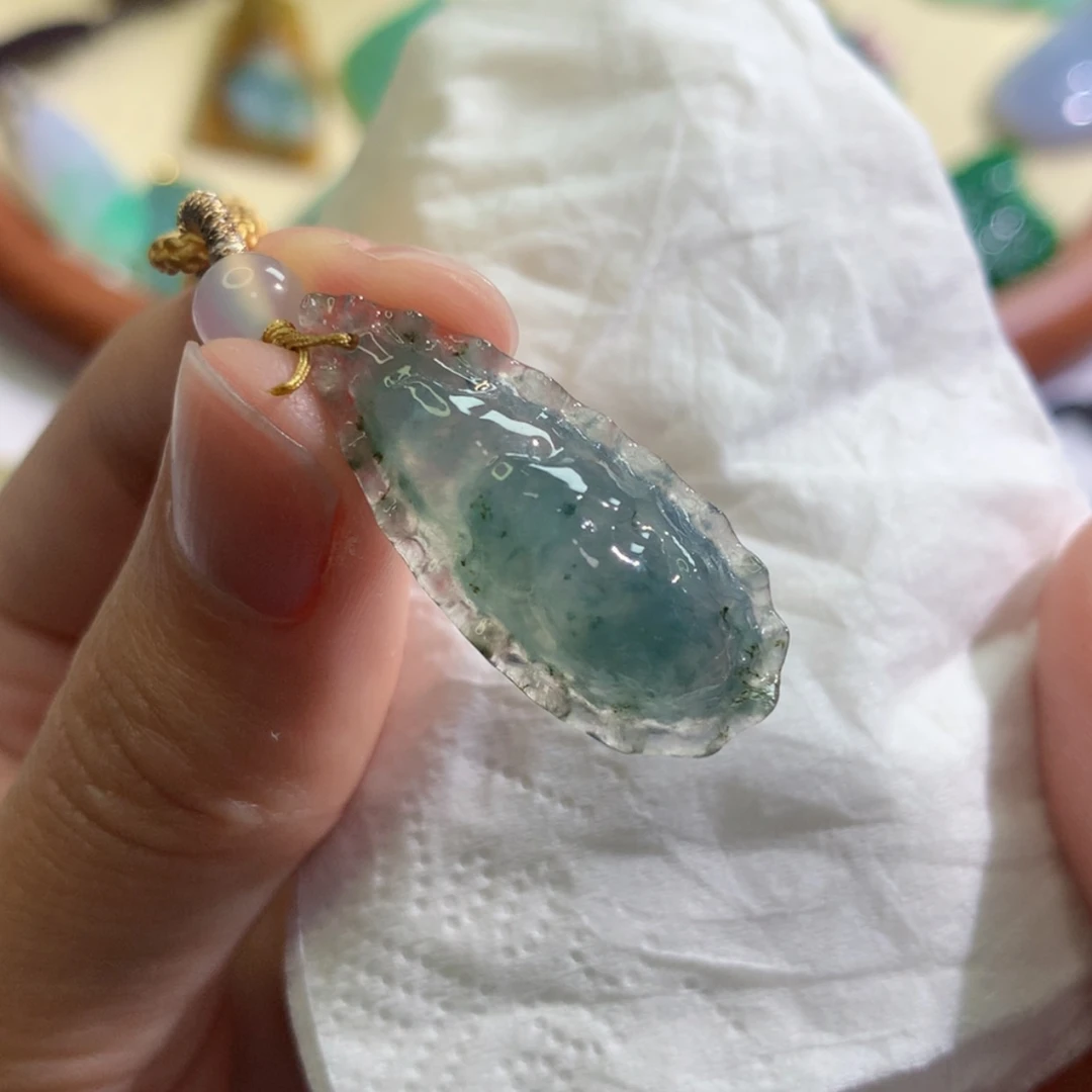 【闪购商品】翡翠吊坠(不含链)未镶嵌 4428