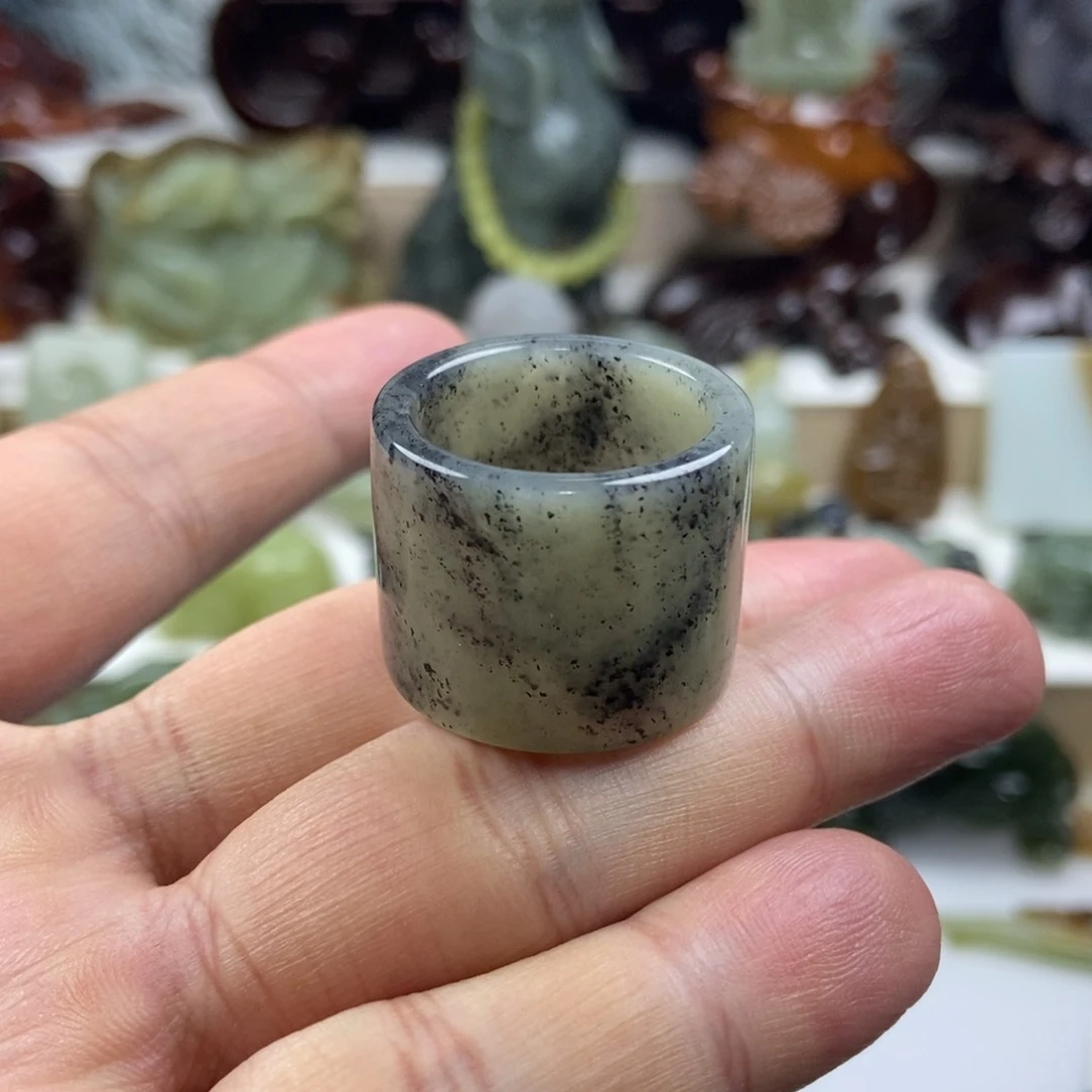 【闪购商品】吊坠(不含链)未镶嵌和田玉