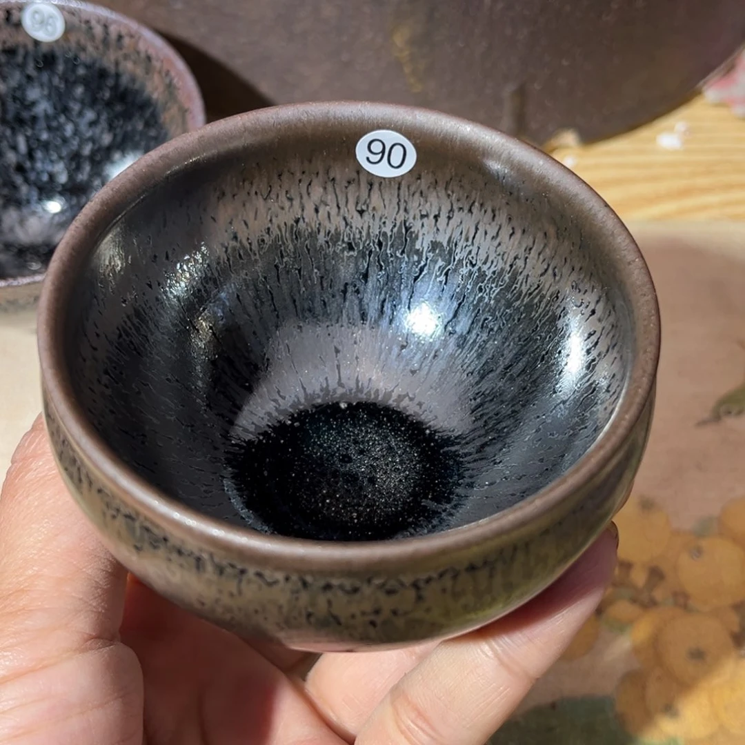 茶盏义兴龙窑坚持真柴烧