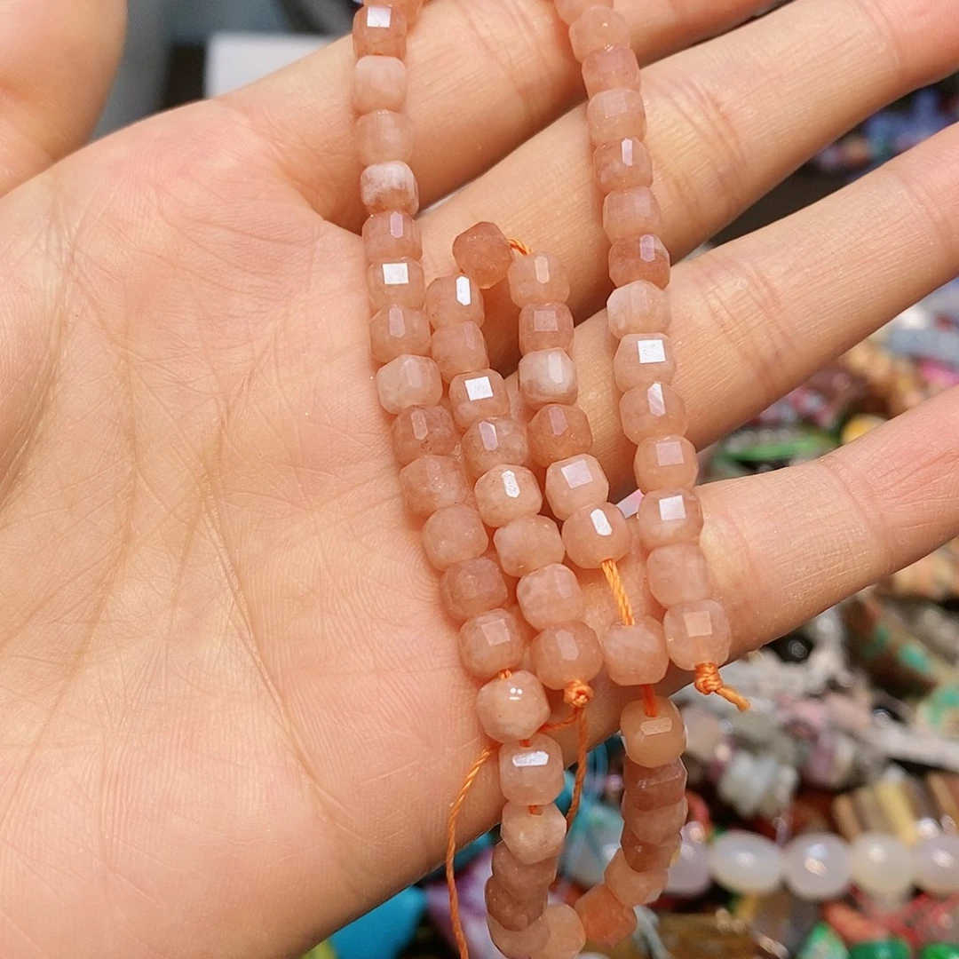 散珠玛瑙/玉髓6mm方糖一条