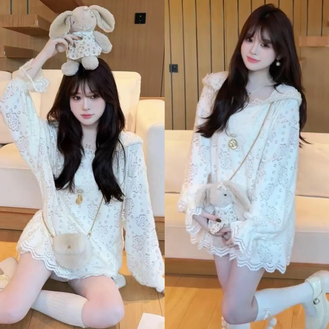 浩哥●玫瑰入梦 法式温柔风蕾丝打底衫女秋冬内搭连帽宽松减龄上衣