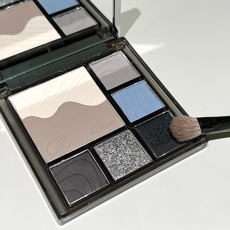 czel绔姿眼影盘椰蓝裸木10烟熏蓝色黑色丹宁碎钻新款正品综合盘