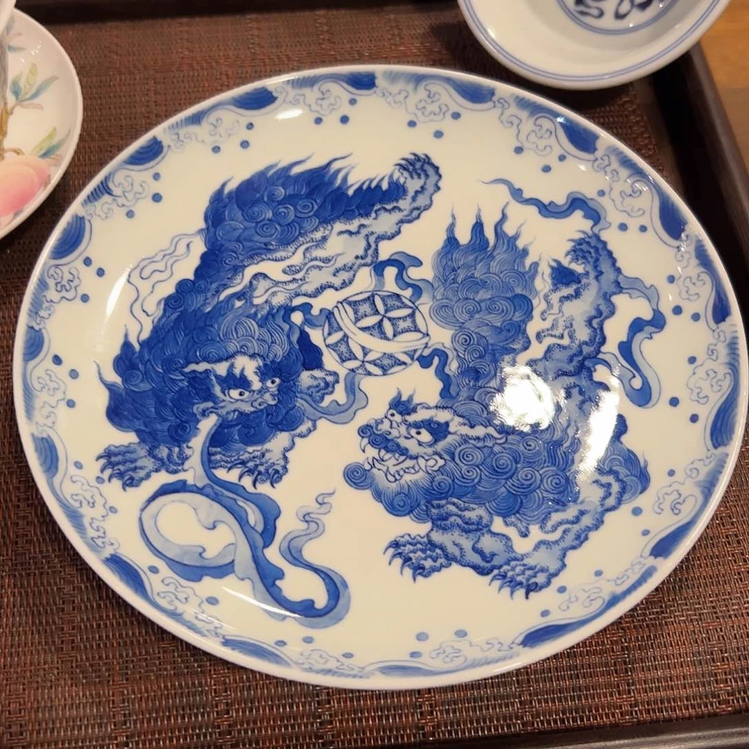 景德镇陶瓷双狮壶承
