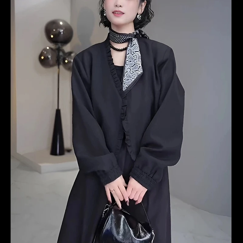 2025春装褶皱木耳边v领短款外套女短款开衫吸铁石一粒扣外搭上衣