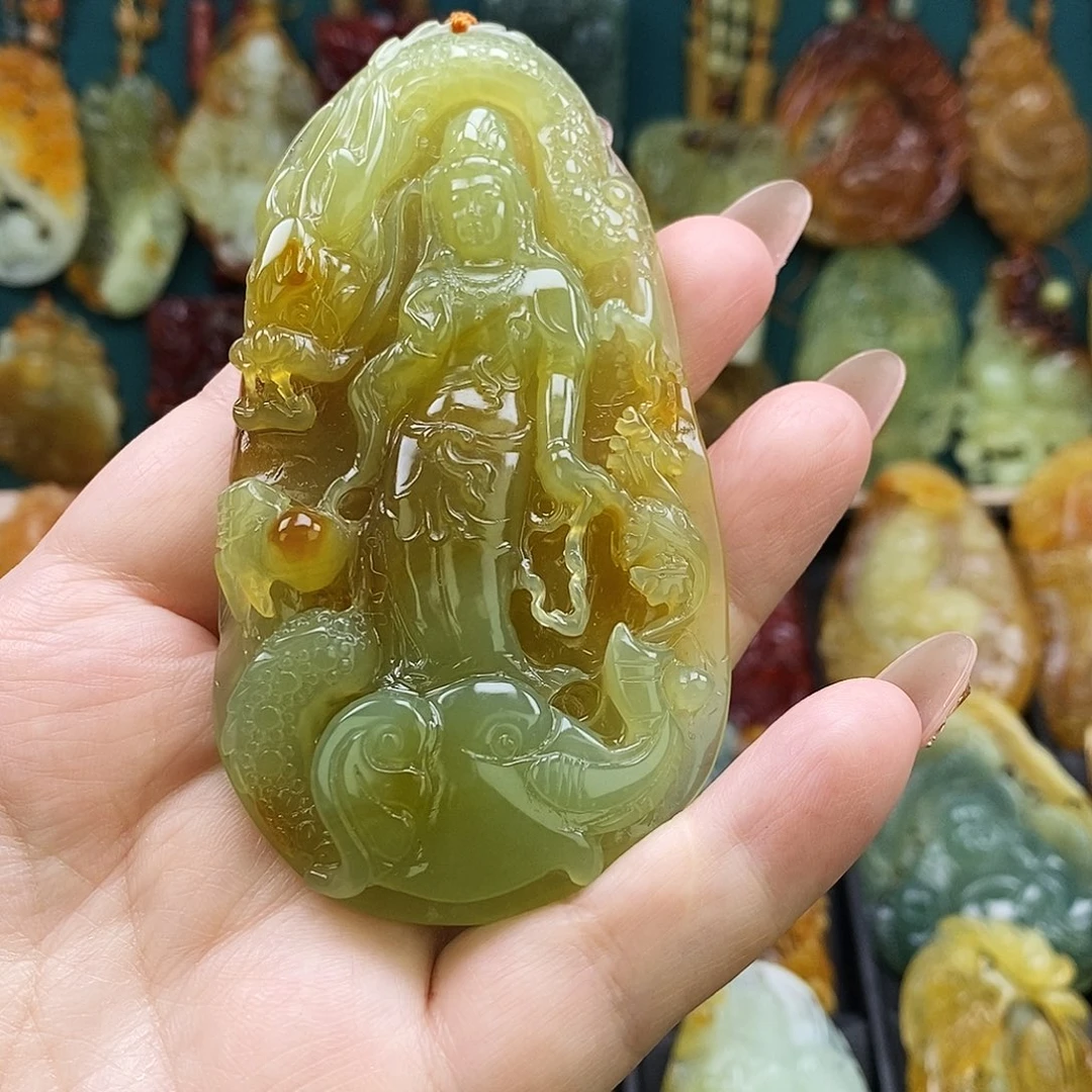 身***昏蛇纹石玉未镶嵌颈饰精品观音