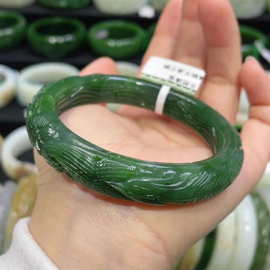 未镶嵌手镯和田玉3