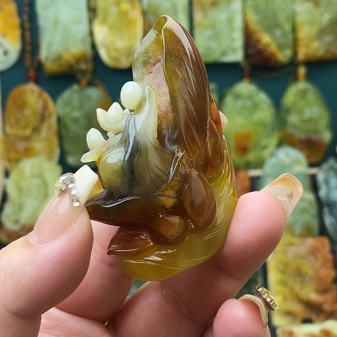 蛇纹石玉未镶嵌颈饰悟道