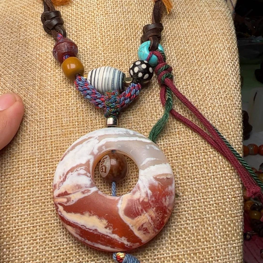 玛瑙/玉髓颈饰未镶嵌