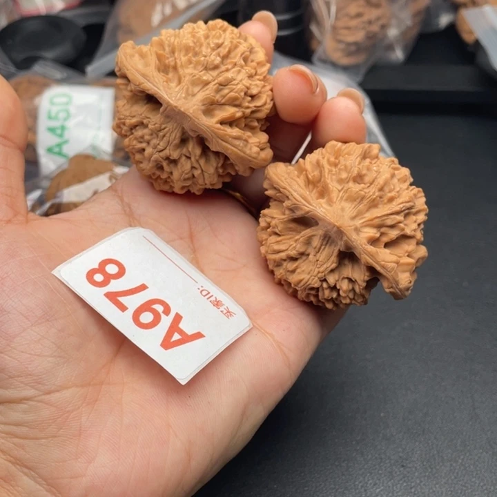 文玩核桃吊坠核桃