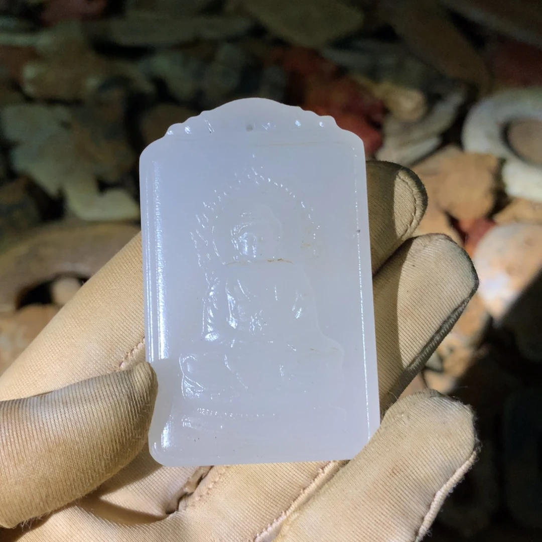 和田玉（糖玉）未镶嵌挂件