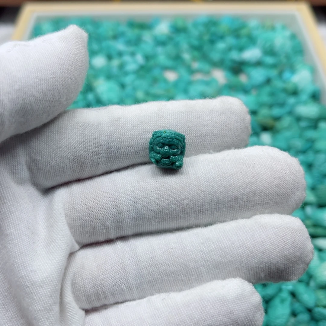 绿松石未镶嵌挂件