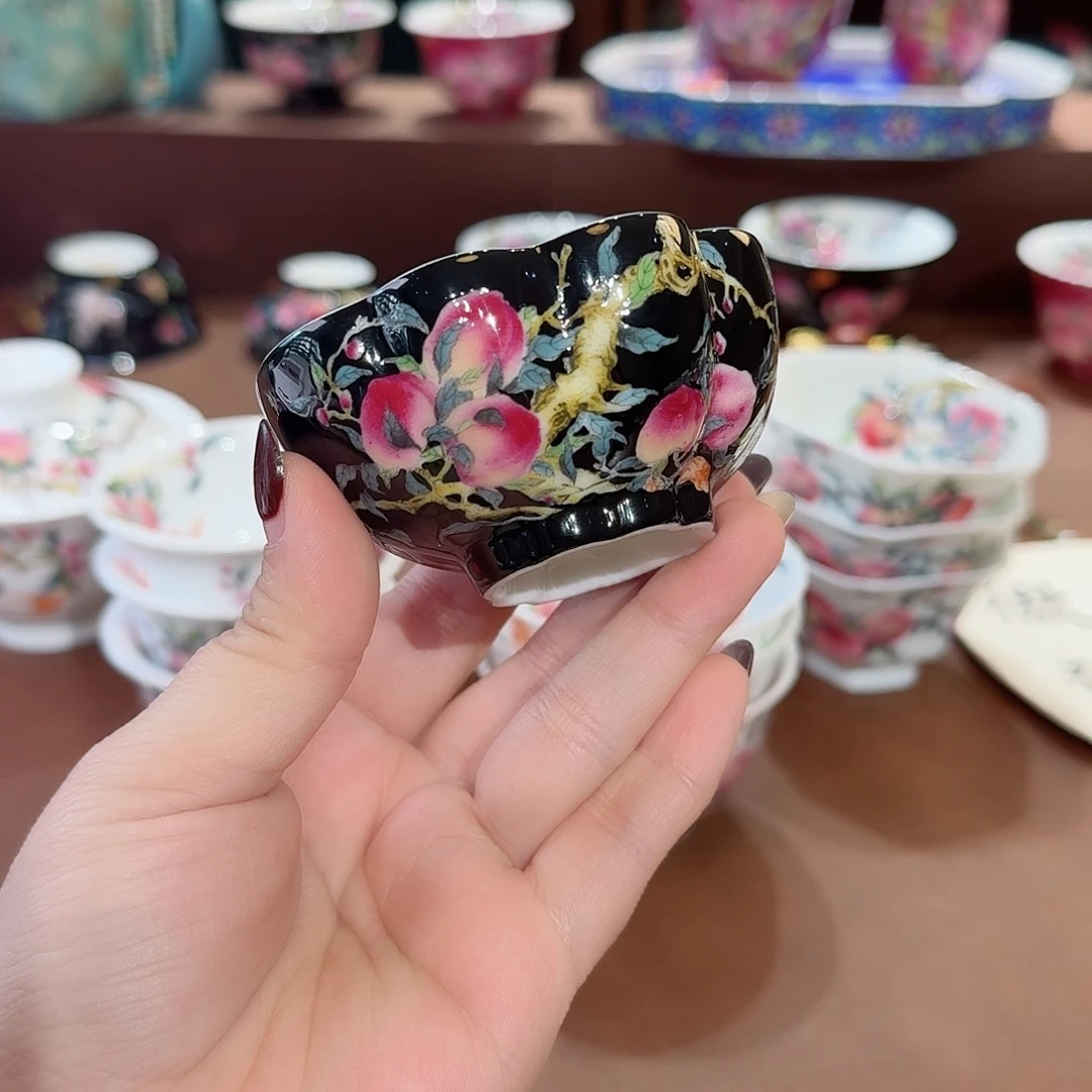 珐琅彩主人杯茶具