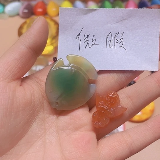 玛瑙/玉髓颈饰未镶嵌