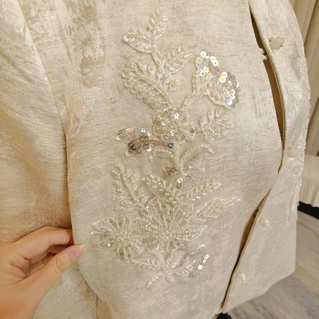 带花，国风新中式提花垫肩短款外套女2025春季新款上衣V领女装潮