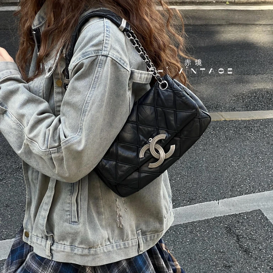 99新 Chanel/香奈儿 8756 黑色菠萝扣翻盖单肩08-09