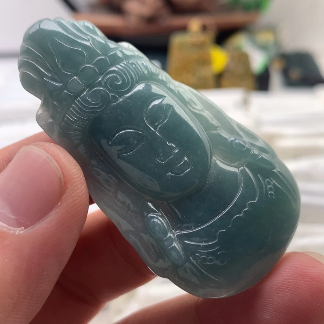 颈饰未镶嵌翡翠观音首