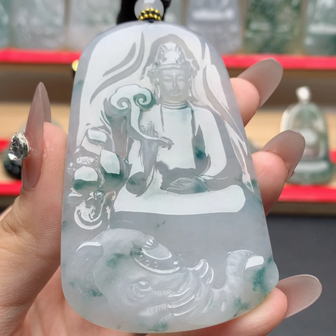 顺***运翡翠未镶嵌颈饰普贤菩萨