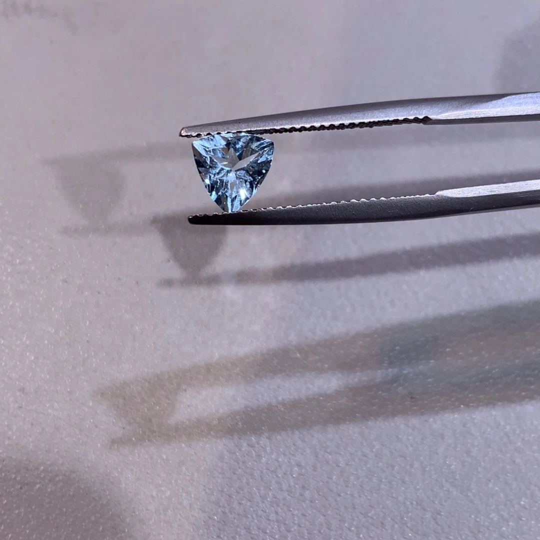 海蓝宝石裸石0.96克拉