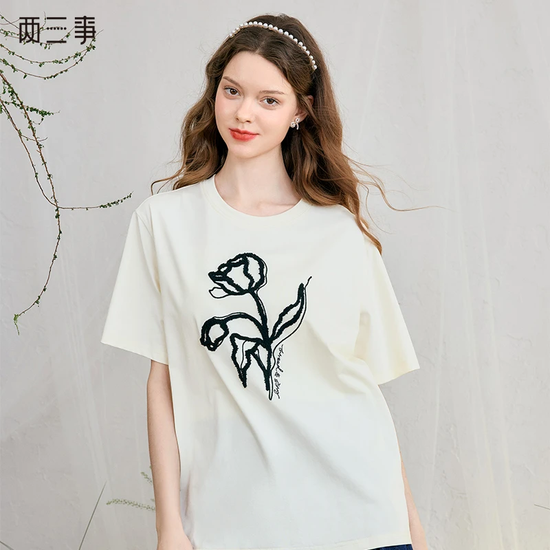 两三事 日光花房 休闲绣花棉质短袖t恤S25CT293