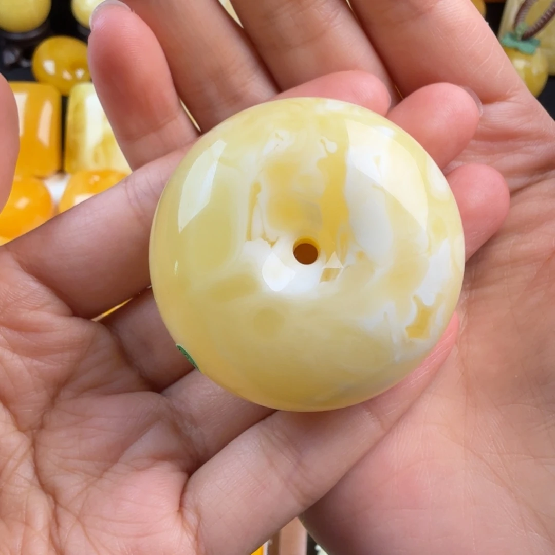 琥珀未镶嵌颈饰纯天然琥珀蜜蜡无优化