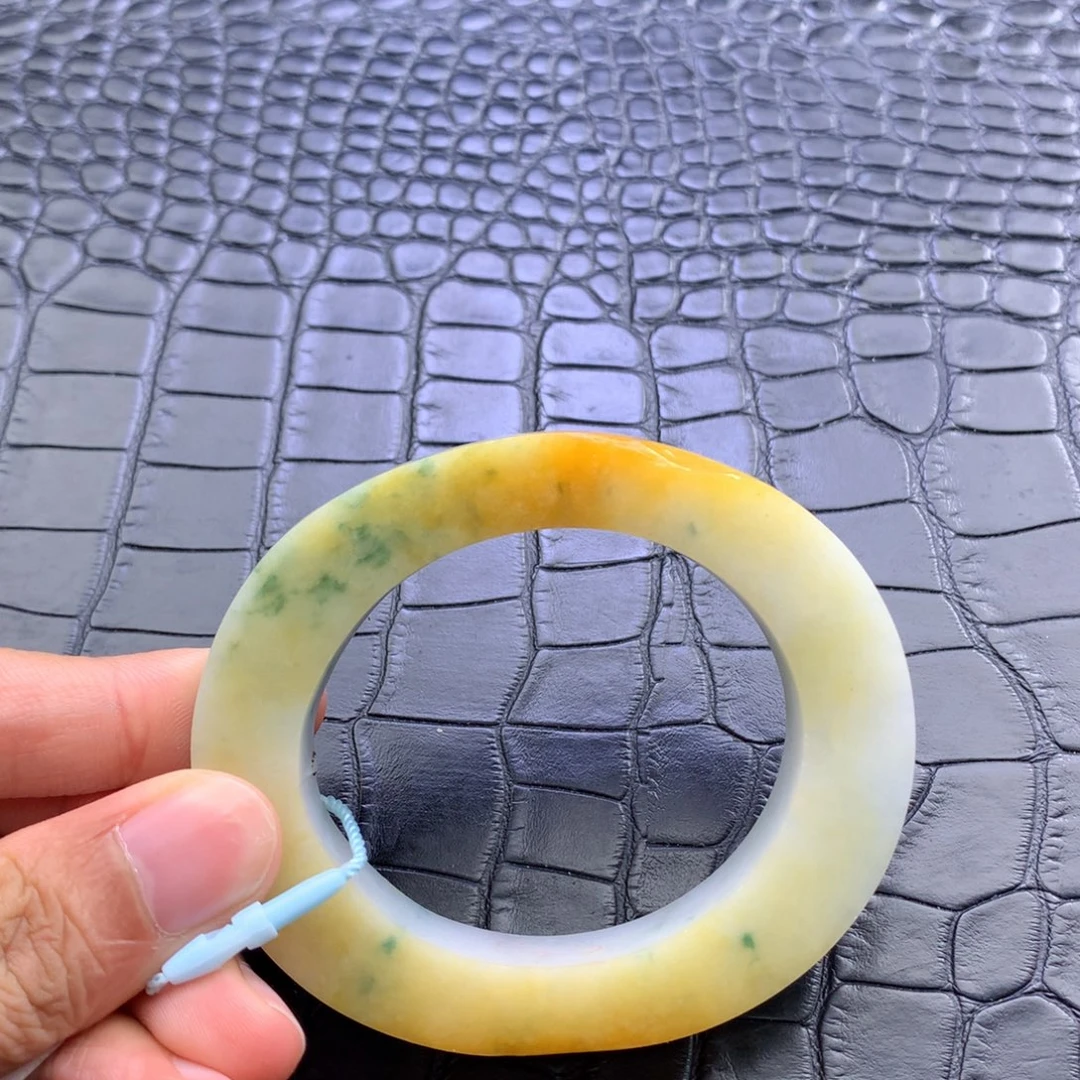 定制翡翠未镶嵌翡翠手镯
