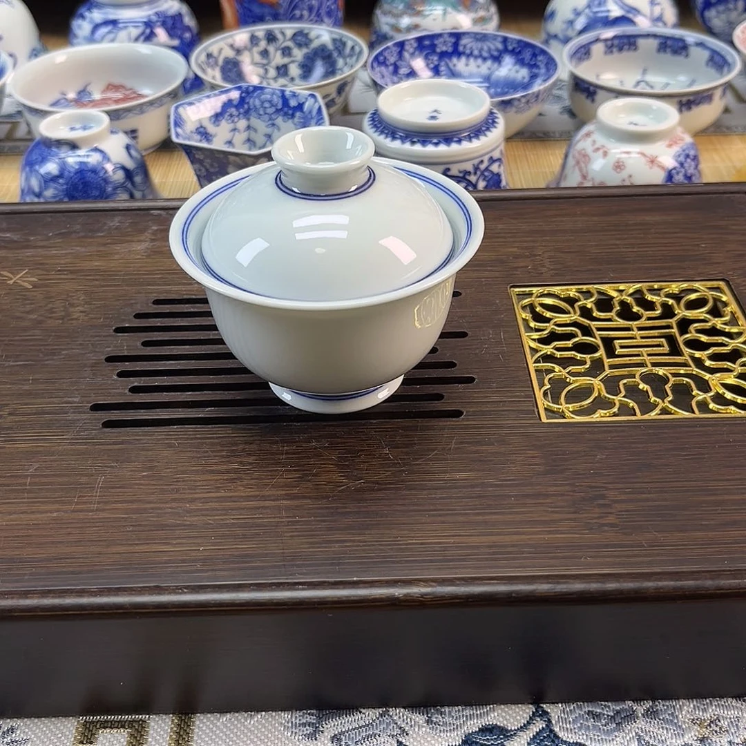 手绘仿古青双线圈盖碗