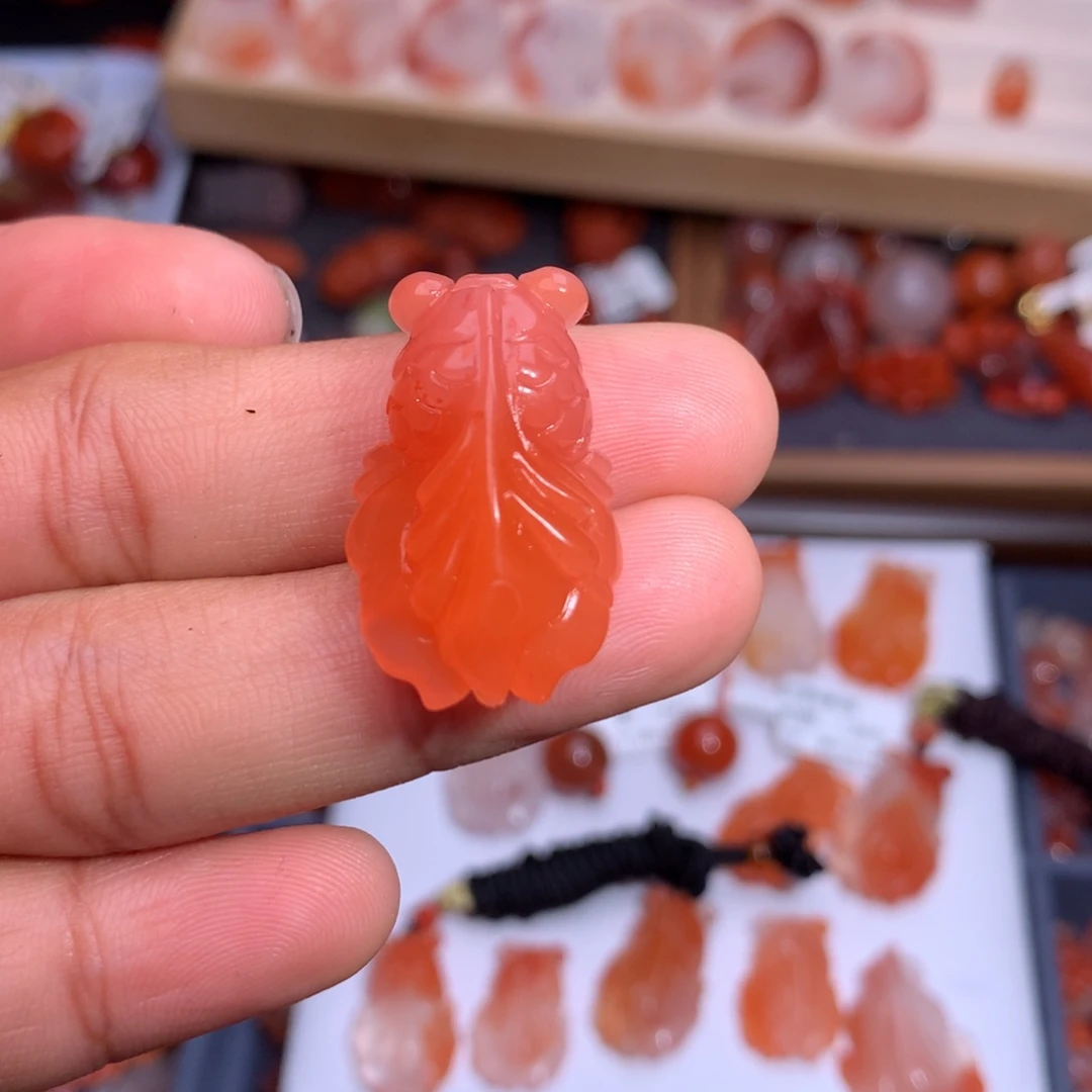 花***音南红玛瑙未镶嵌珠宝半成品金鱼1