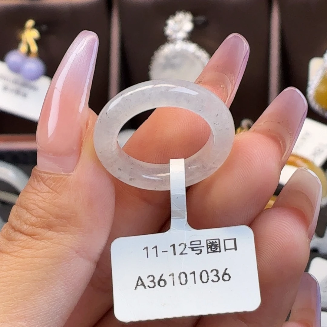 翡翠未镶嵌戒指翡翠戒指