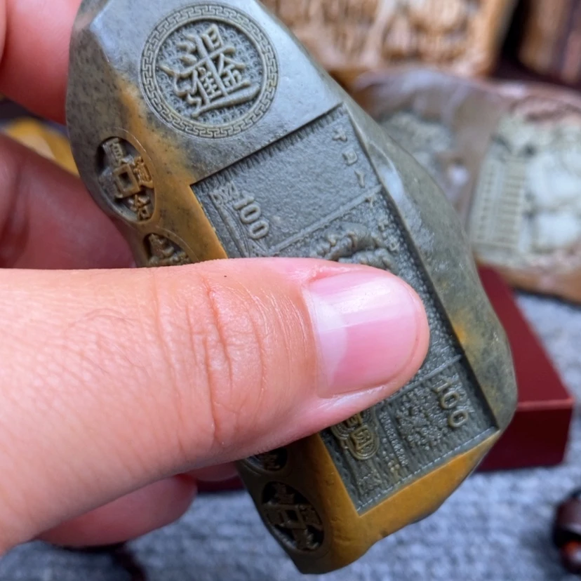 【闪购商品】原石雕刻手把件