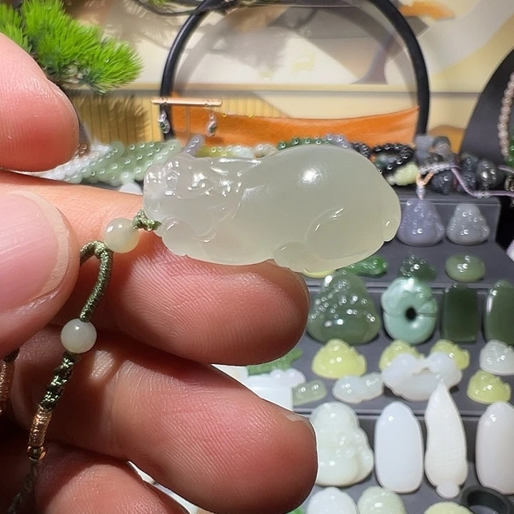 颈饰未镶嵌和田玉