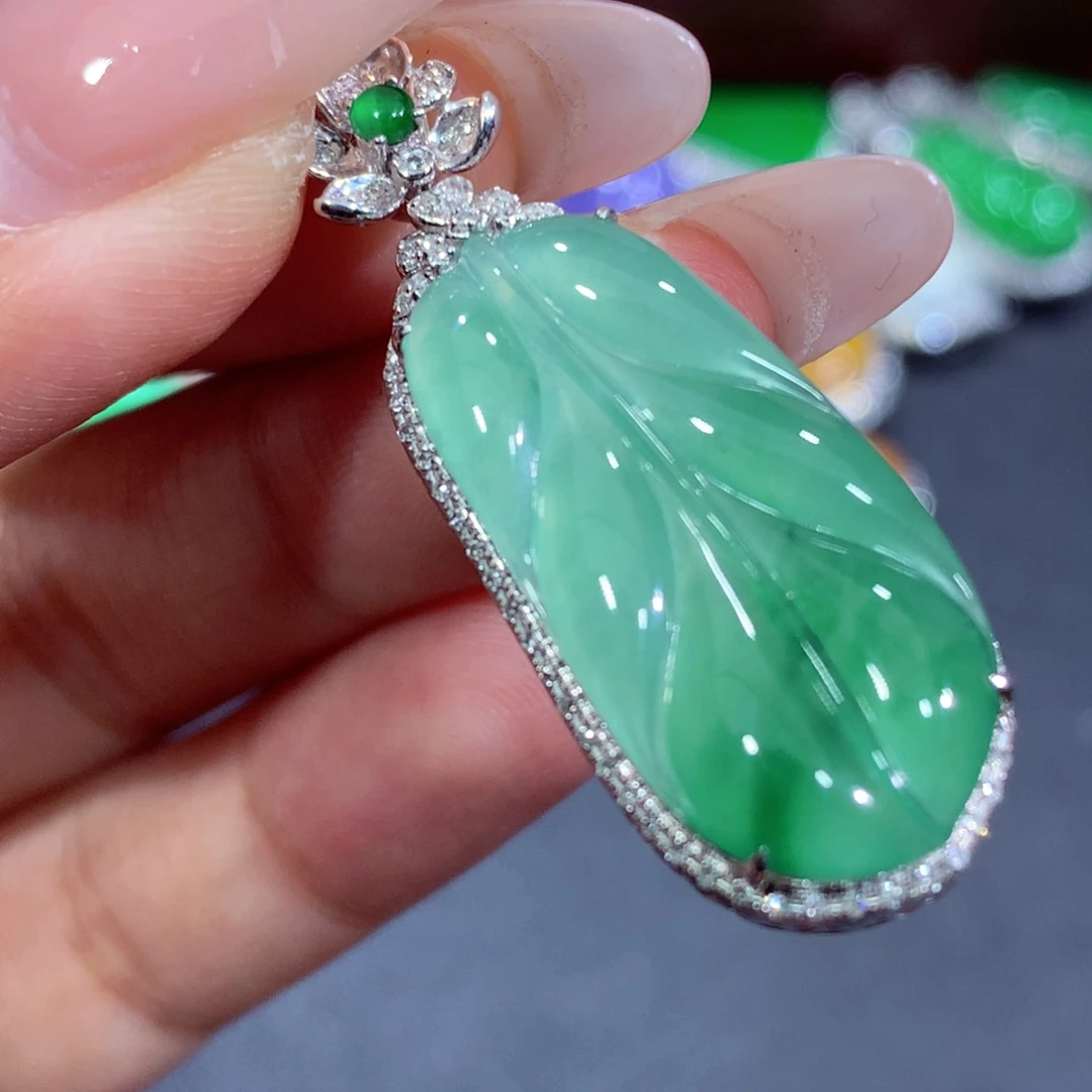 翡翠18K金镶嵌吊坠(不含链)